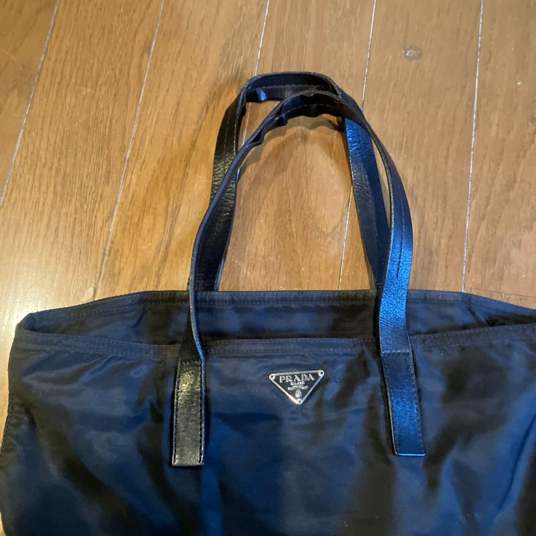 PRADA 黒 ナイロントートバッグ
