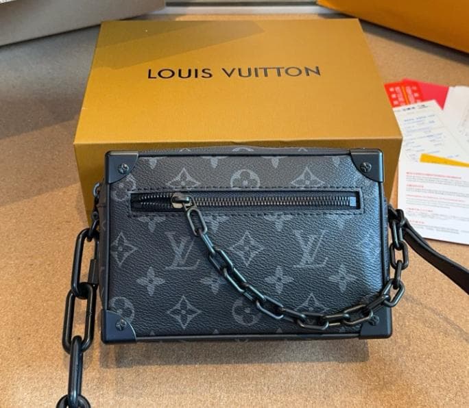 Loūis Vuittōn ブラック ショルダーバッグ