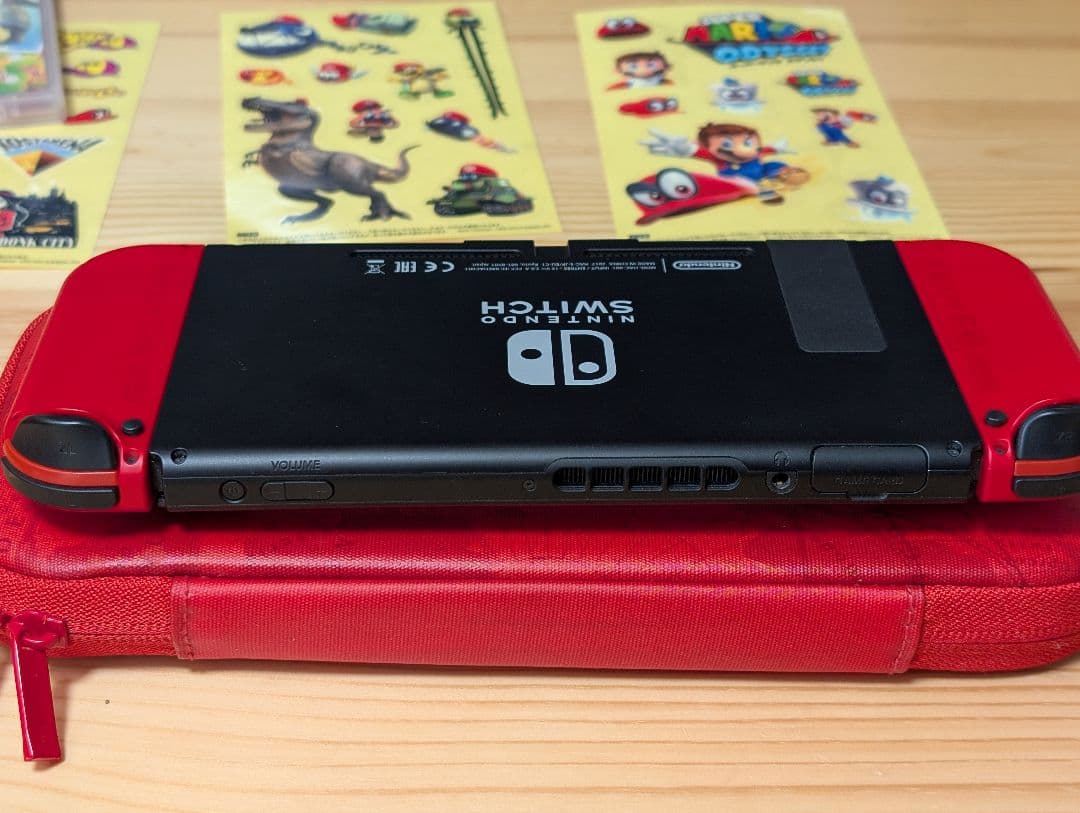 Nintendo Switchマリオセット+ソフト（スマブラ、ゼルダ、カービィ）