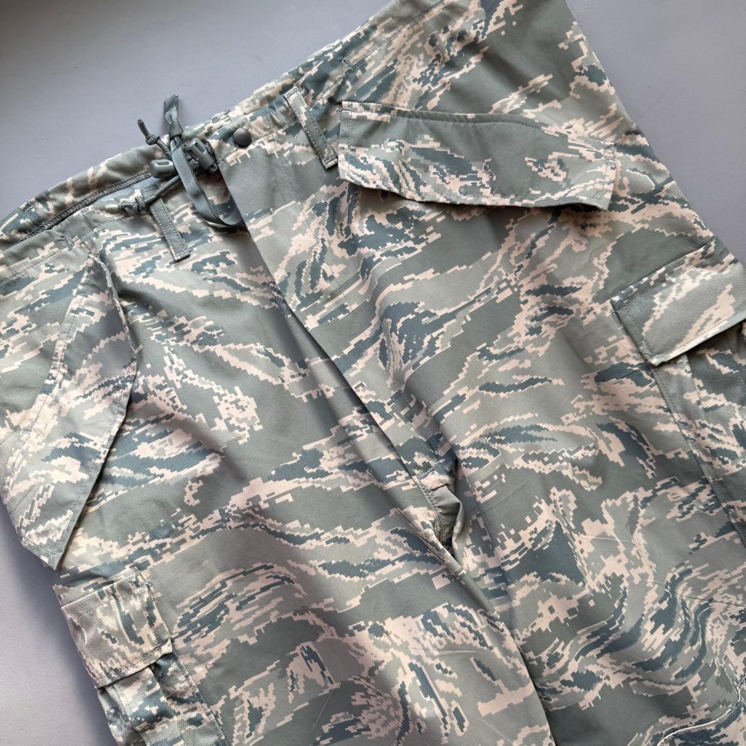 00s USAF 米軍 APECSゴアテックスパンツ タイガーデジタルカモ 古着