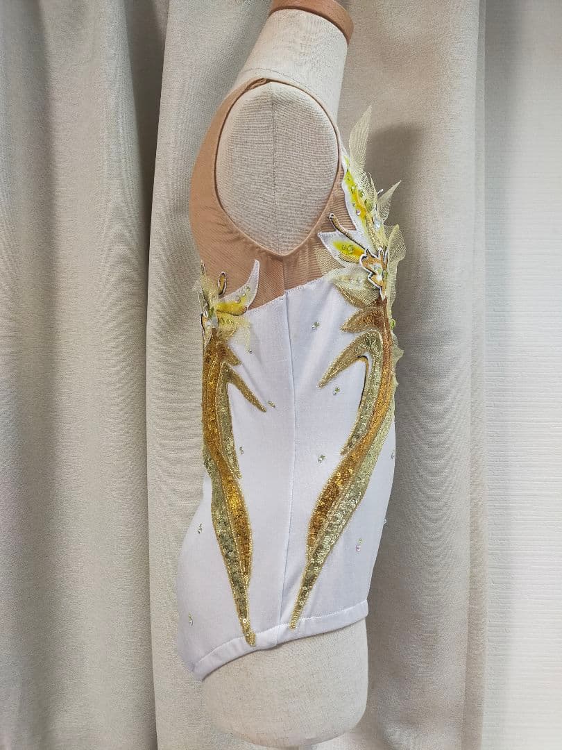【訳あり半値以下】女子バトン衣装130cm☆ホワイト×ゴールド