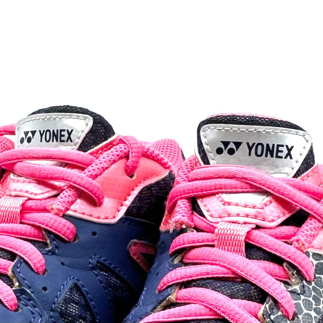 未使用✨YONEX レディース バドミントンシューズ パワークッション 24.5