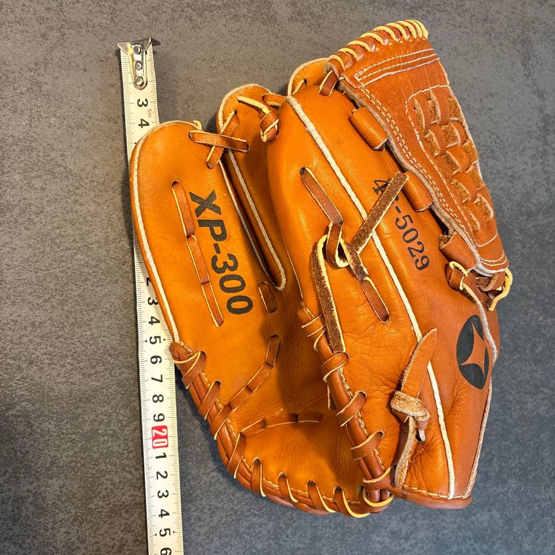 左利き用　SPALDING XP-300 硬式グローブ ブラウン