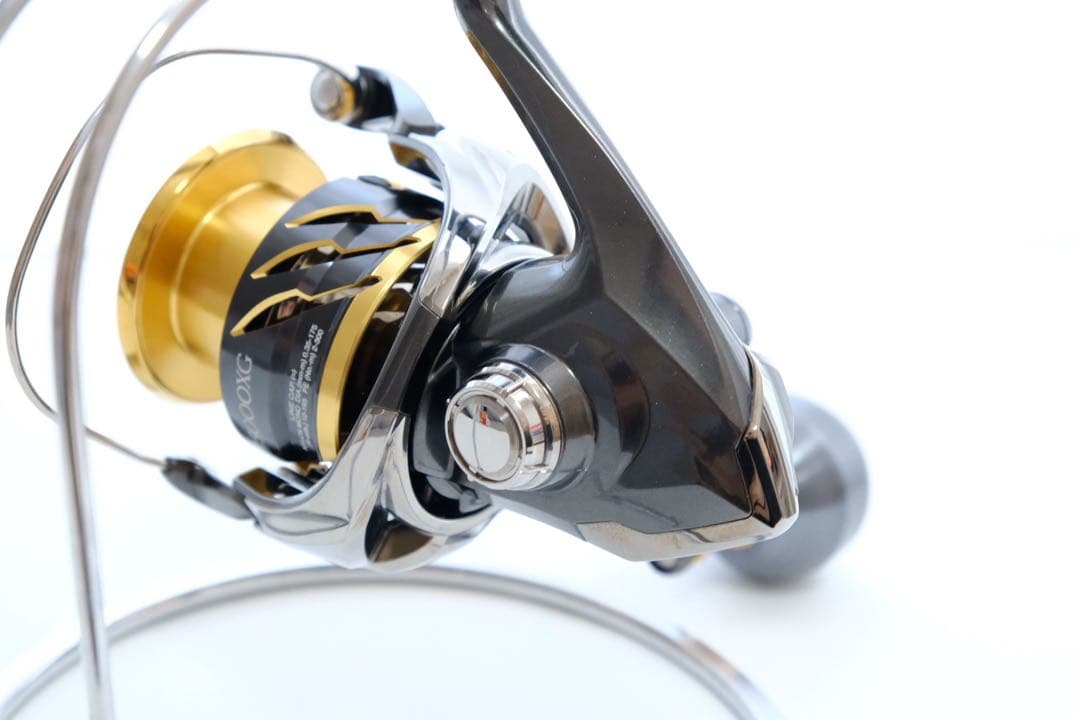【美品】 シマノ 20ツインパワー C5000XG SHIMANO