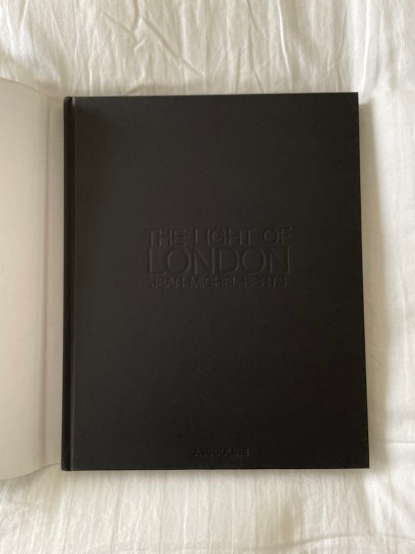 [2012] THE LIGHT OF LONDON アスリーヌ社