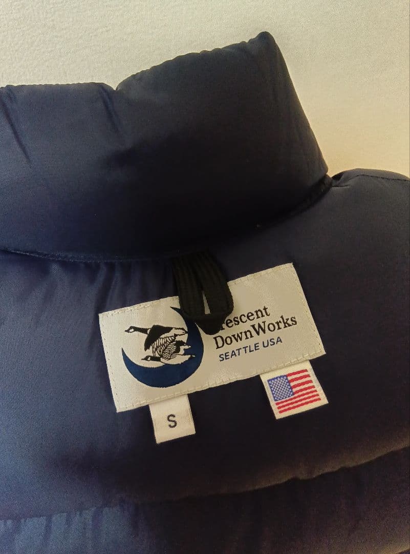 美品 クレセントダウンワークス nbnw ネイビーmade in usa S
