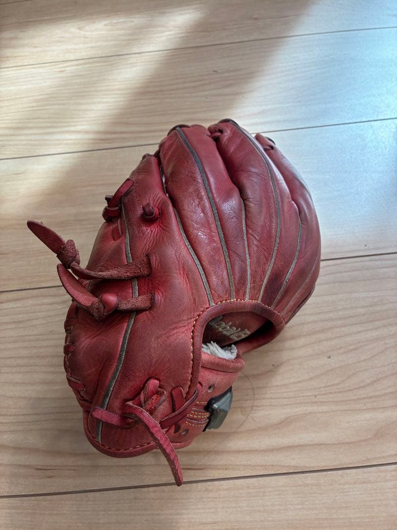 グローブ、赤バットセット