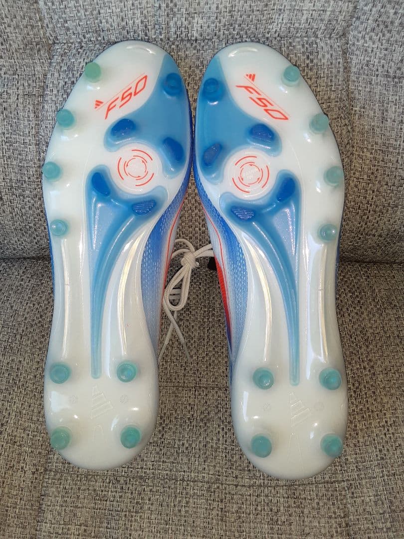 完売未使用品 F50 サッカーシューズ 27.5cm アディダス