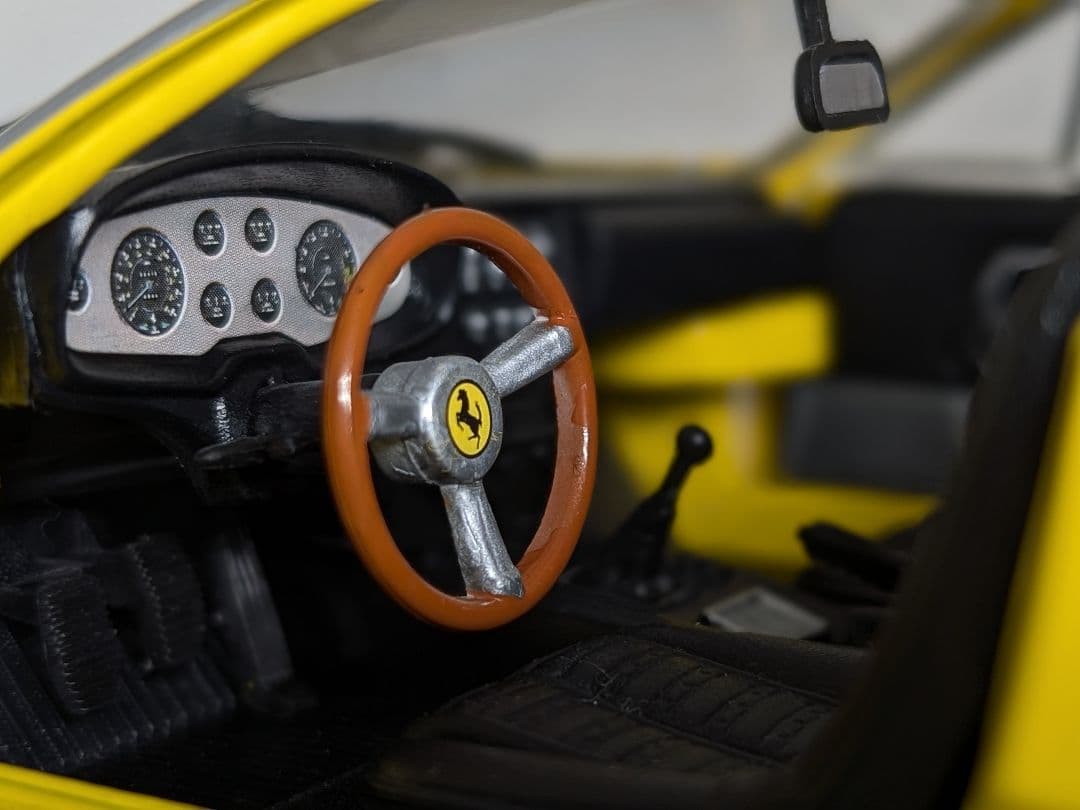 【お値下げ大歓迎】1/18 フェラーリ 365GTS/4 (デイトナスパイダー)