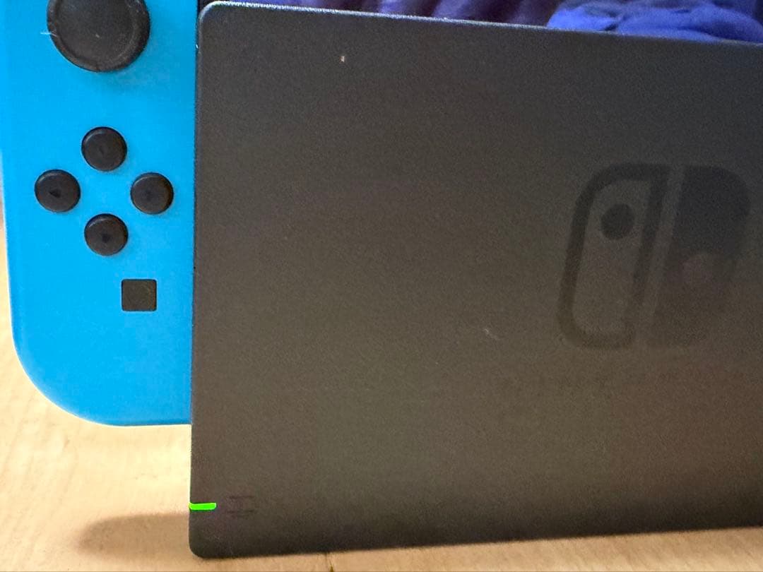 ゆー任天堂Switch本体Joy-Con、ドック付き