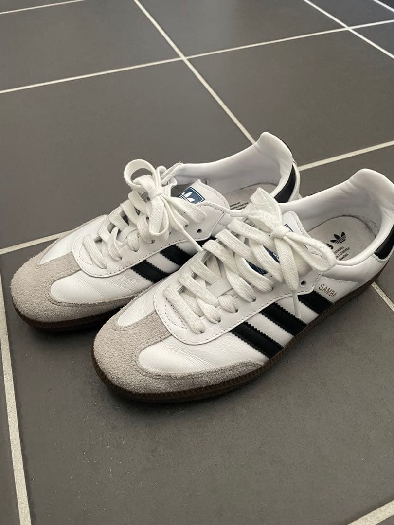 adidasサンバ　ホワイト　24.5cm 美品❣️