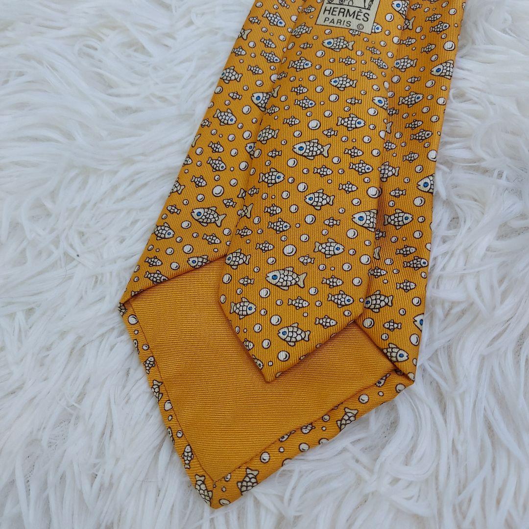 HERMES 魚柄　ネクタイ ボックス付き