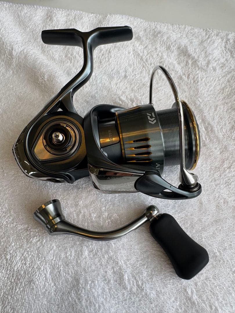 Daiwa AIRITY PC LT2500 スピニングリール