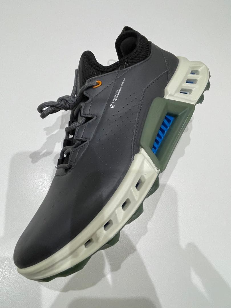 ecco ゴルフシューズ グレー　M Biom C4 【靴ひもタイプ】メンズ