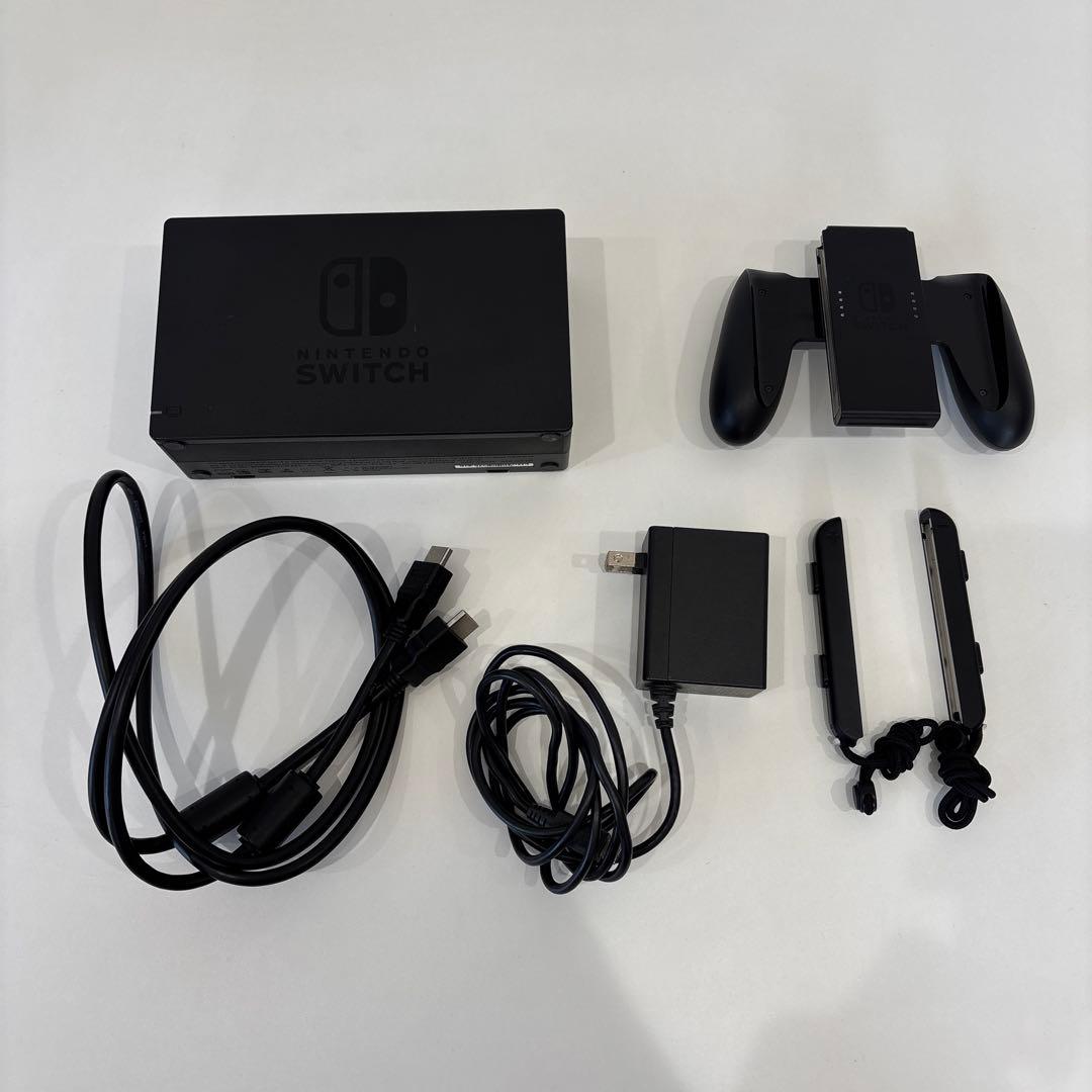 Nintendo Switch 本体 付属品付き 動作確認OK 専用ケース