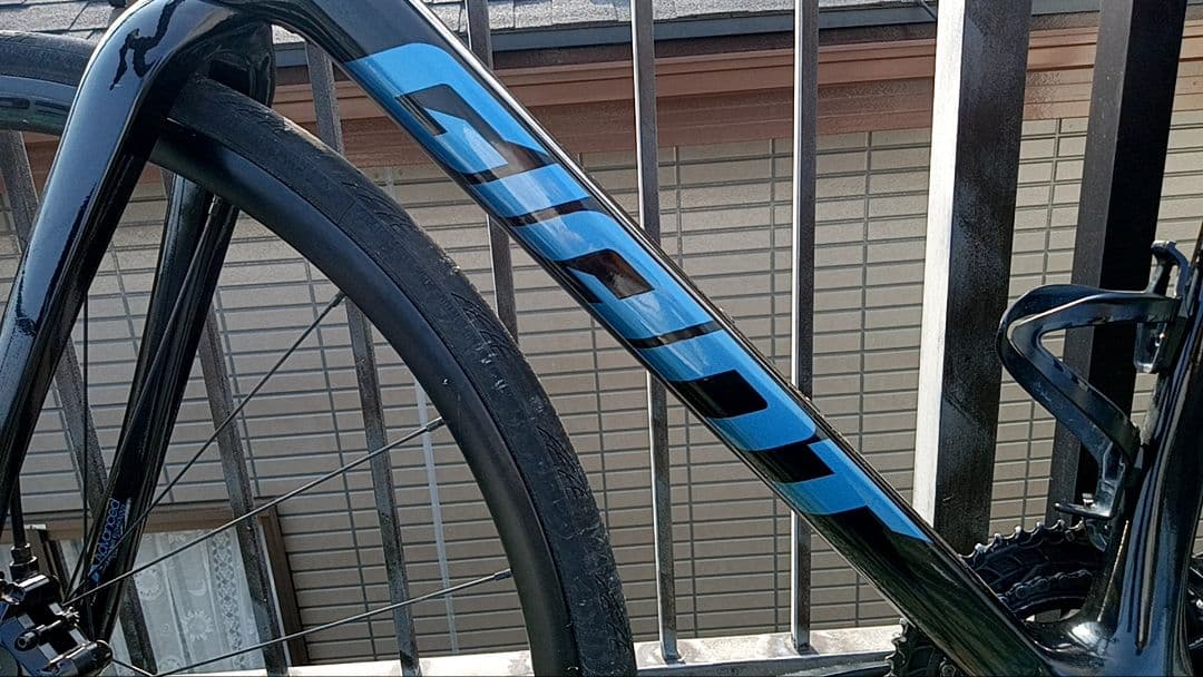 GIANT TCR ADVANCED 2 KOM ジャイアント　カーボン　軽量