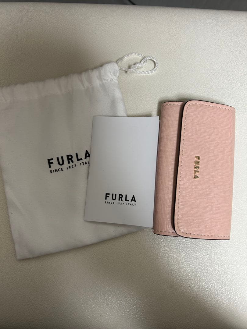 FURLA ピンク レザー キーケース