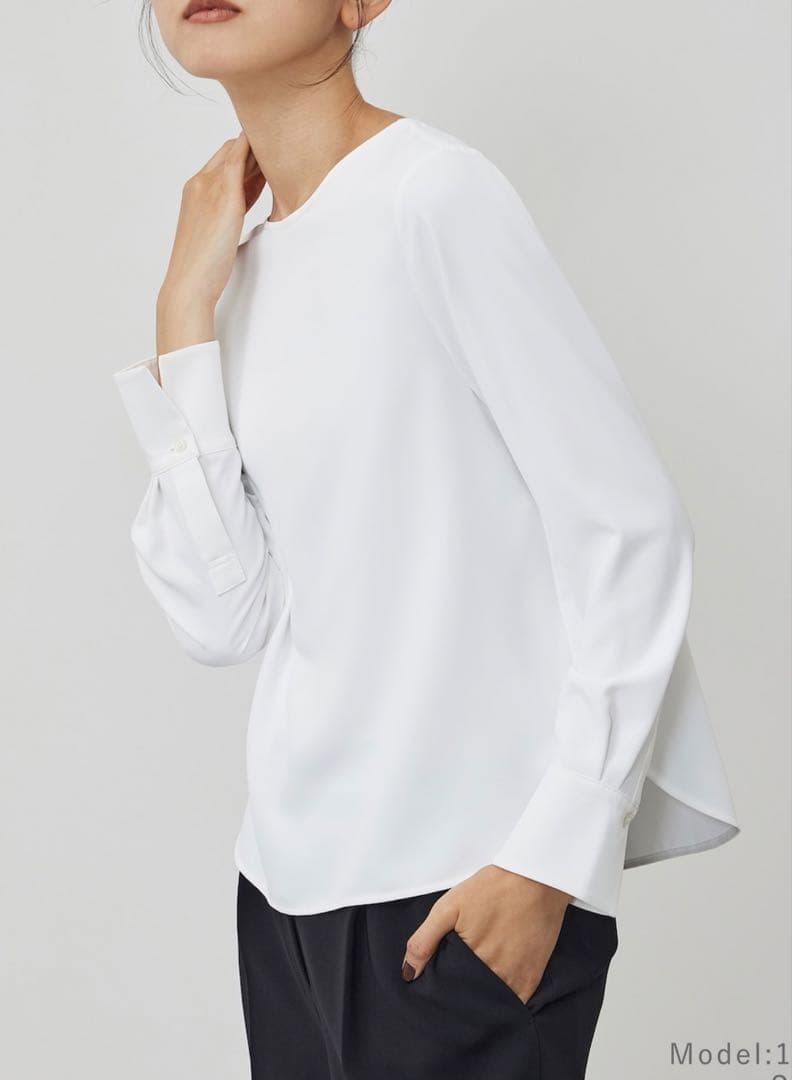 ＊未使用＊現行品　PLST UVカットブラウス
