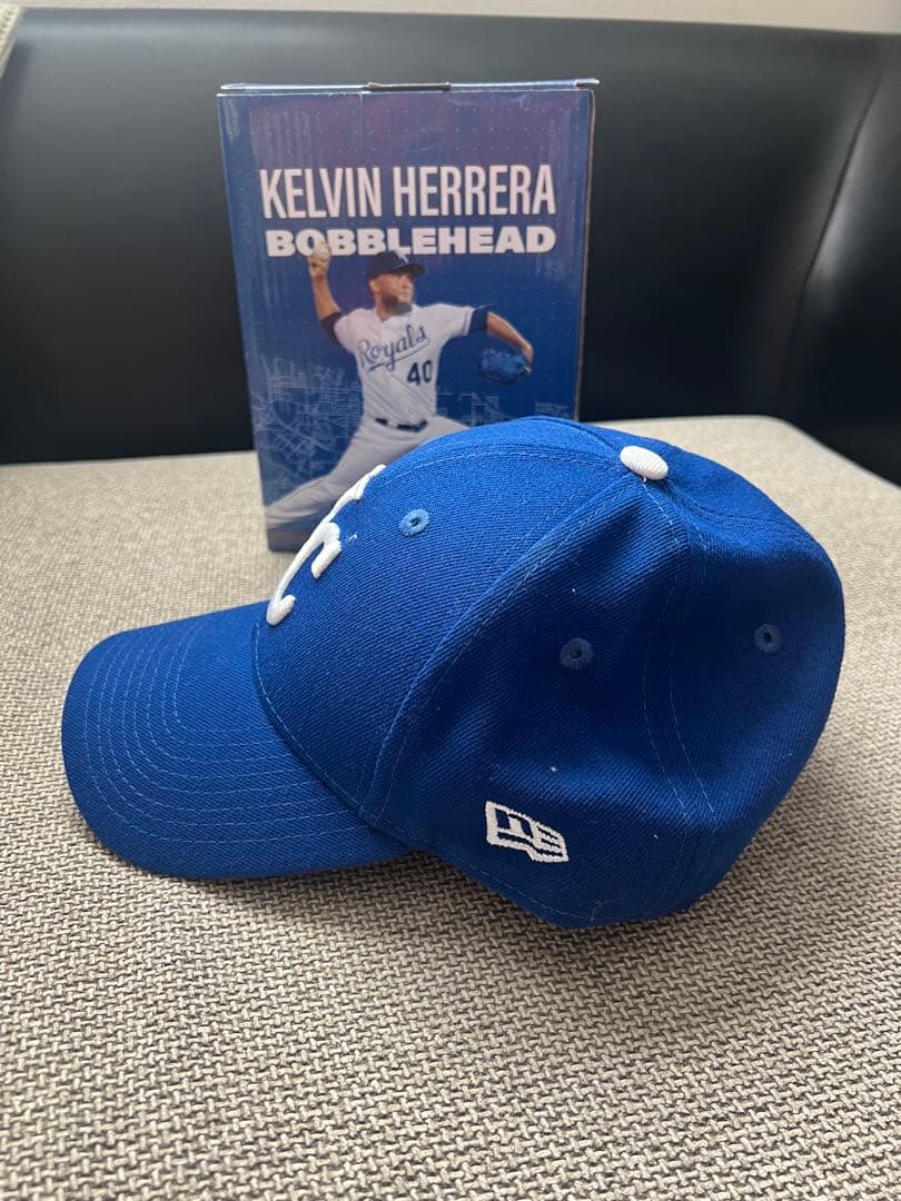 KELVIN HERRERA ボブルヘッドと帽子セット 野球ベースボールキャップ