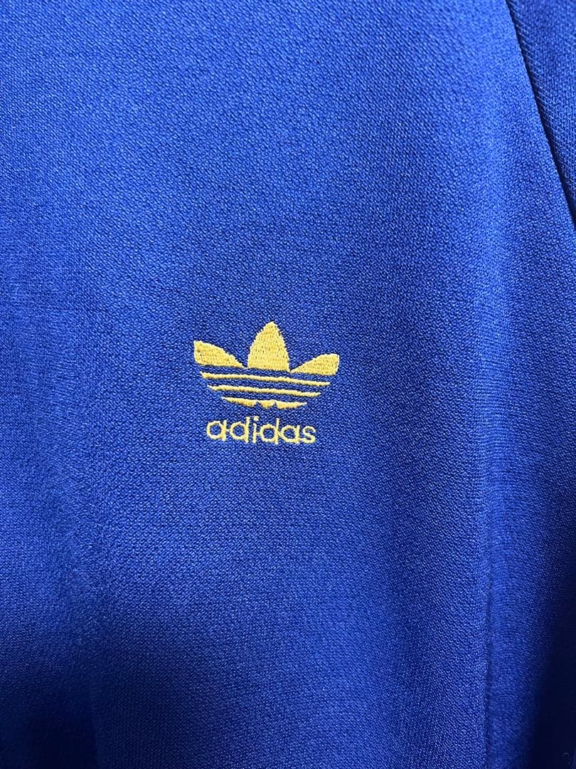 adidas オリジナル　トラックジャケット