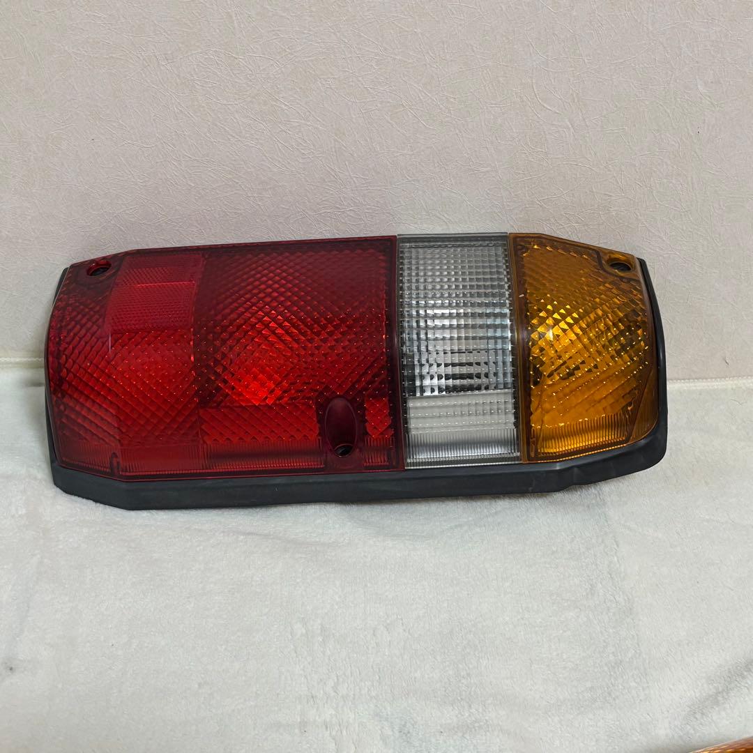 ⭐️ランドクルーザー78 プラド　テールランプ 純正品⭐️