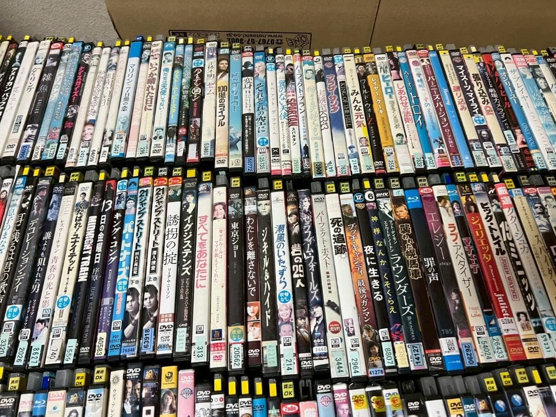 レンタルアップ　DVD　Blu-ray　ブルーレイ　大量　まとめ　約400枚