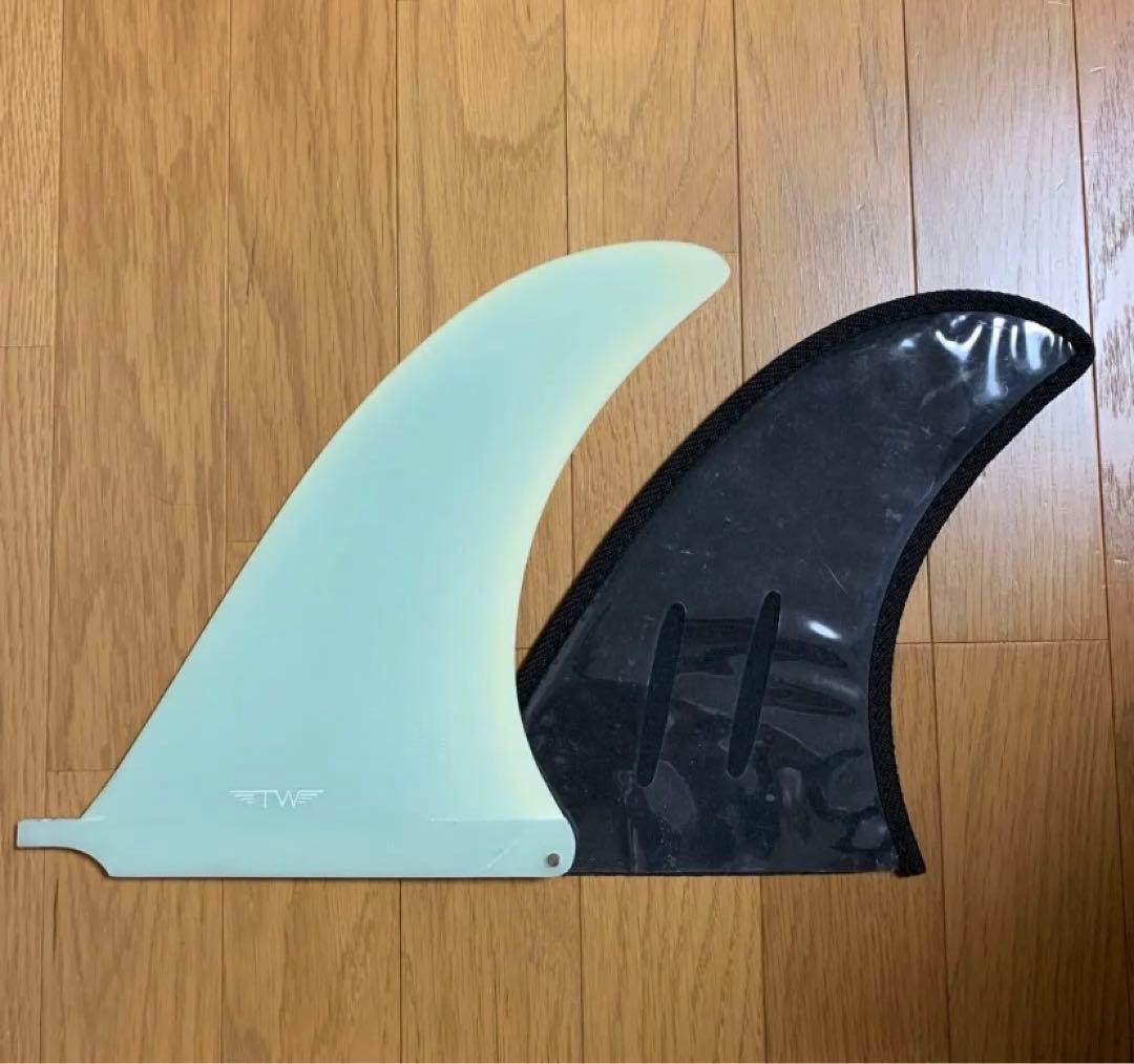 シングルフィン　サーフィン　タイラー