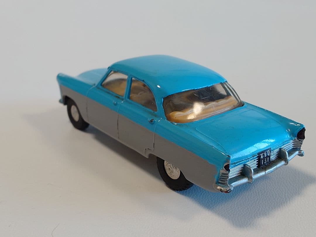 ミニカー SPOT - ON FORD ZODIAC with light