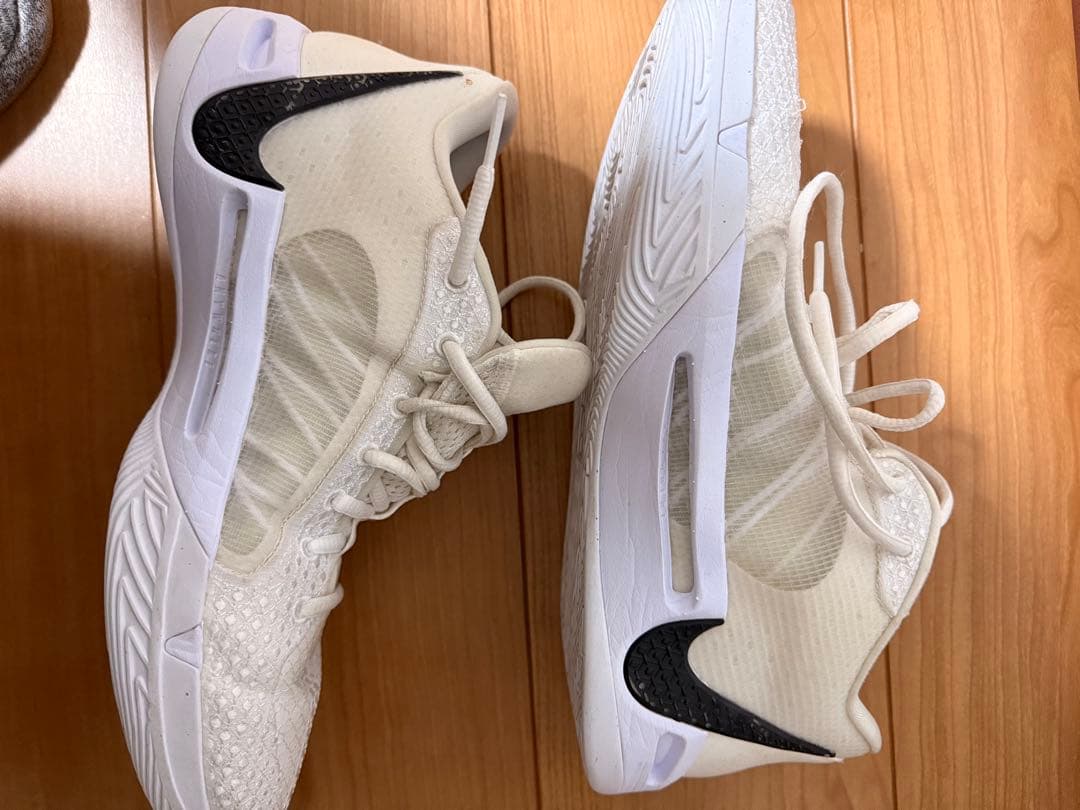 3/15まで値下げ中　即購入可能　NIKE サブリナ1 id 箱付き