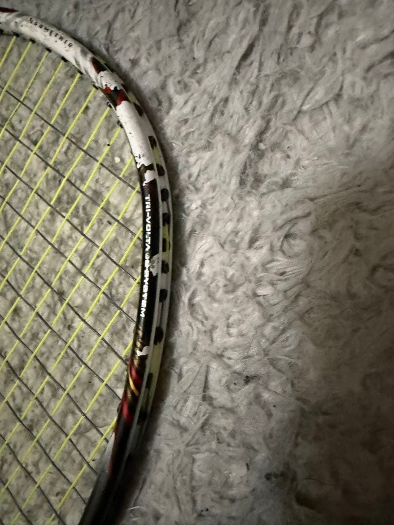 YONEX VOLTRIC 80バドミントンラケット