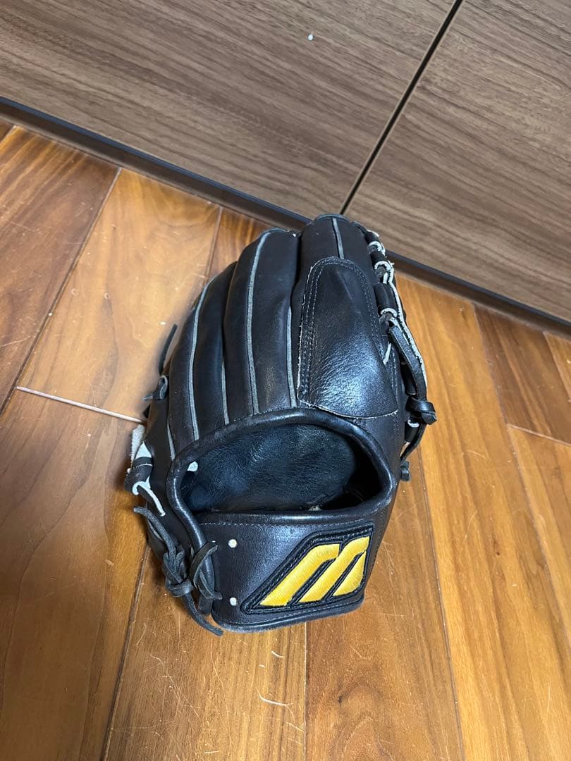 Mizuno プロ　ブラック 野球グローブ　投手用　軟式　Mマーク