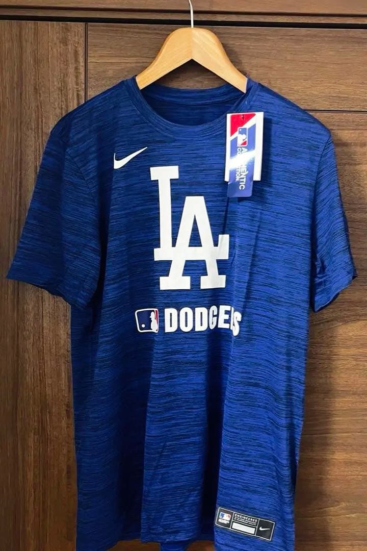 選手着用モデル ドジャース オーセンティック Tシャツ サイズM 新品タグ付