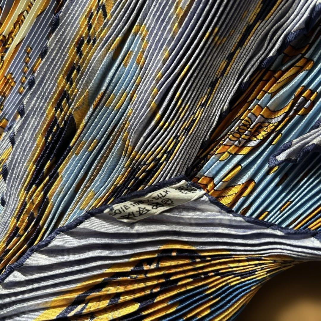 HERMES プリーツスカーフ 青金