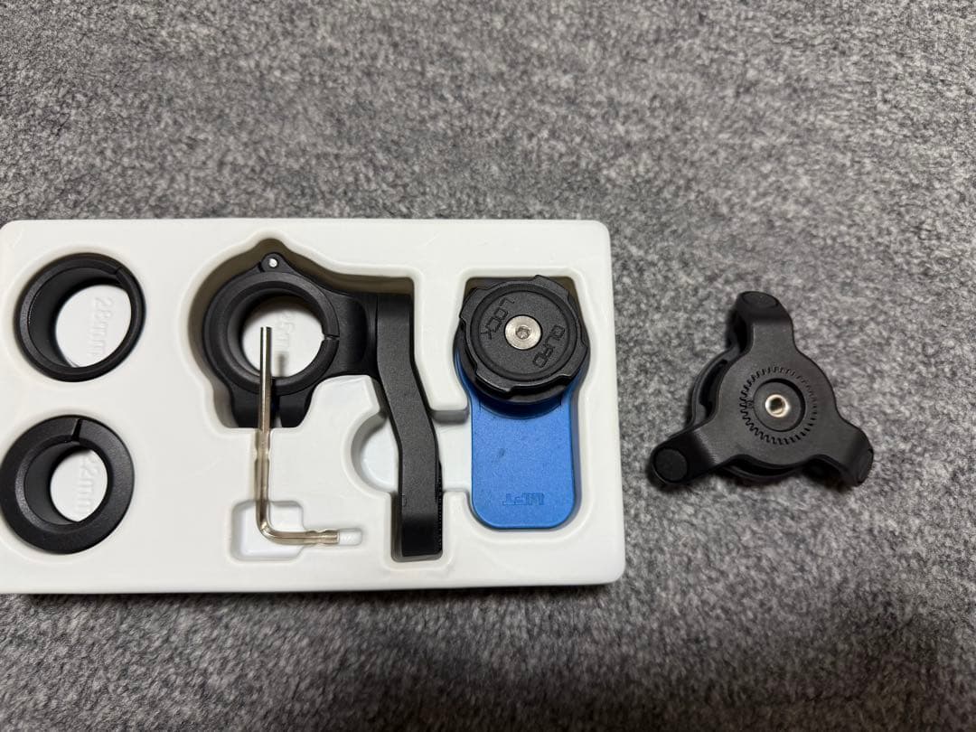 クアッドロック ハンドルバーマウントV2 QLM-HBR＋ダンパー