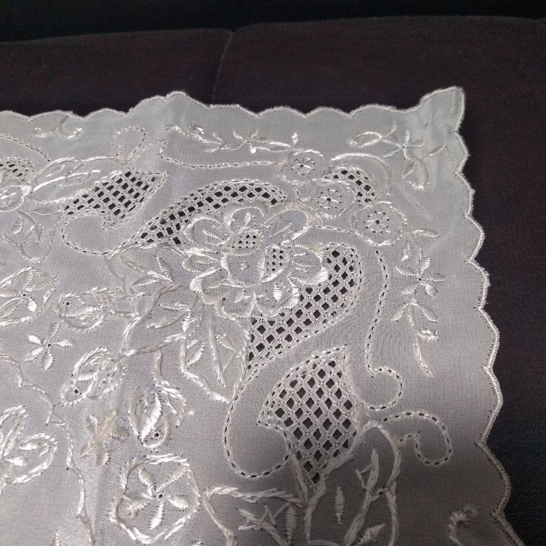 北朝鮮ハンドメイド刺繍ハンカチーフ