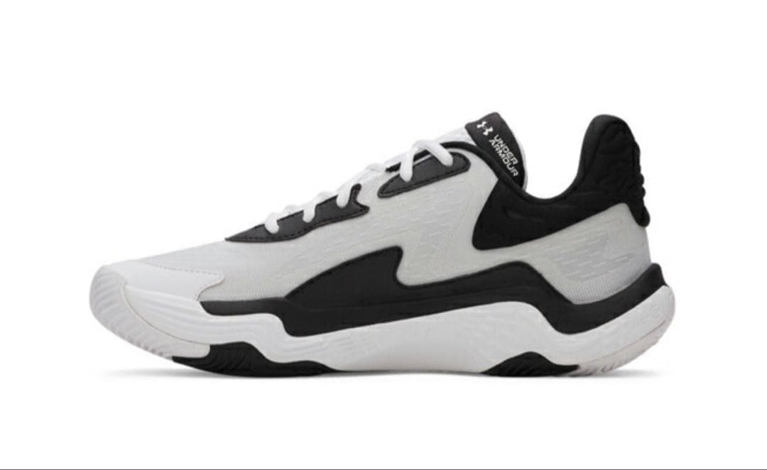 【値下げ！！！！】Under Armour UA Spawn 7 27.5cm