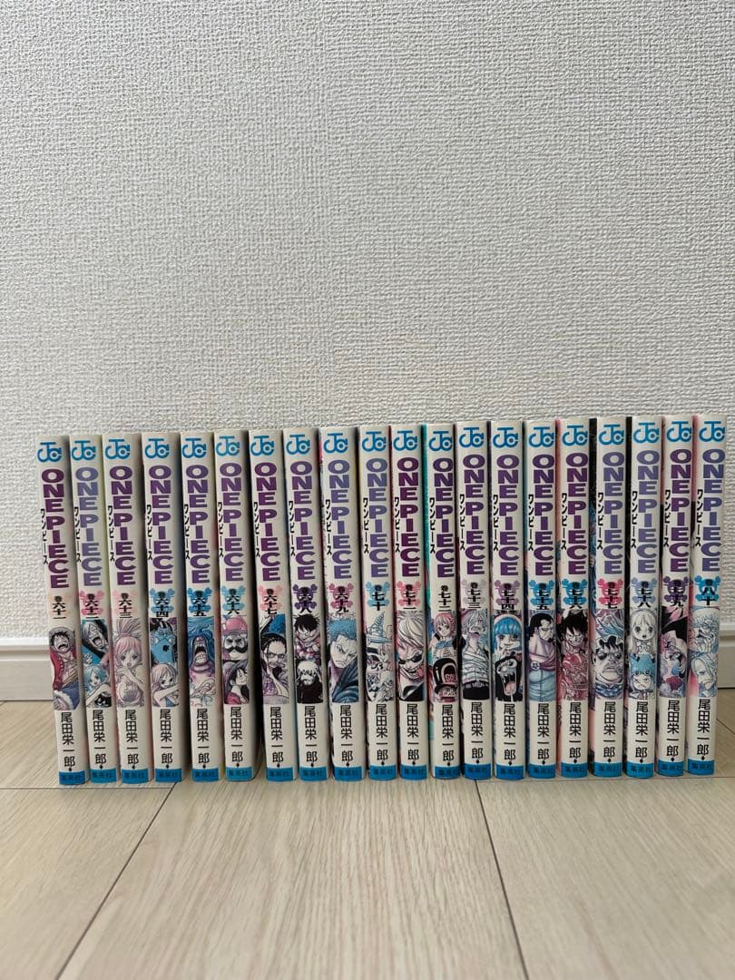 ONE PIECE 1〜110巻セット＋GOLDセット＋キャラクター図鑑＋α