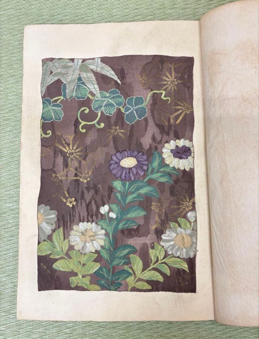 貴重な手描きデザイン集　其の一 豊臣氏執政時代より徳川氏の末期に至る画集‼️