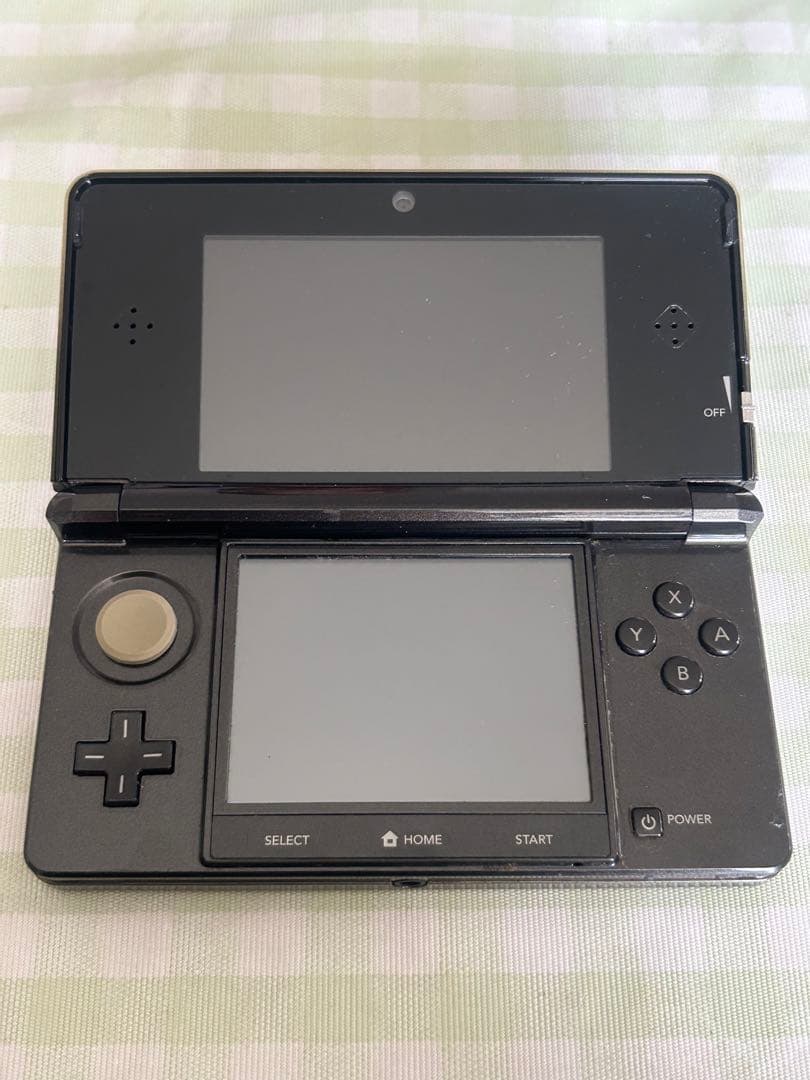 ニンテンドー3DS dark brown 本体とソフト3本