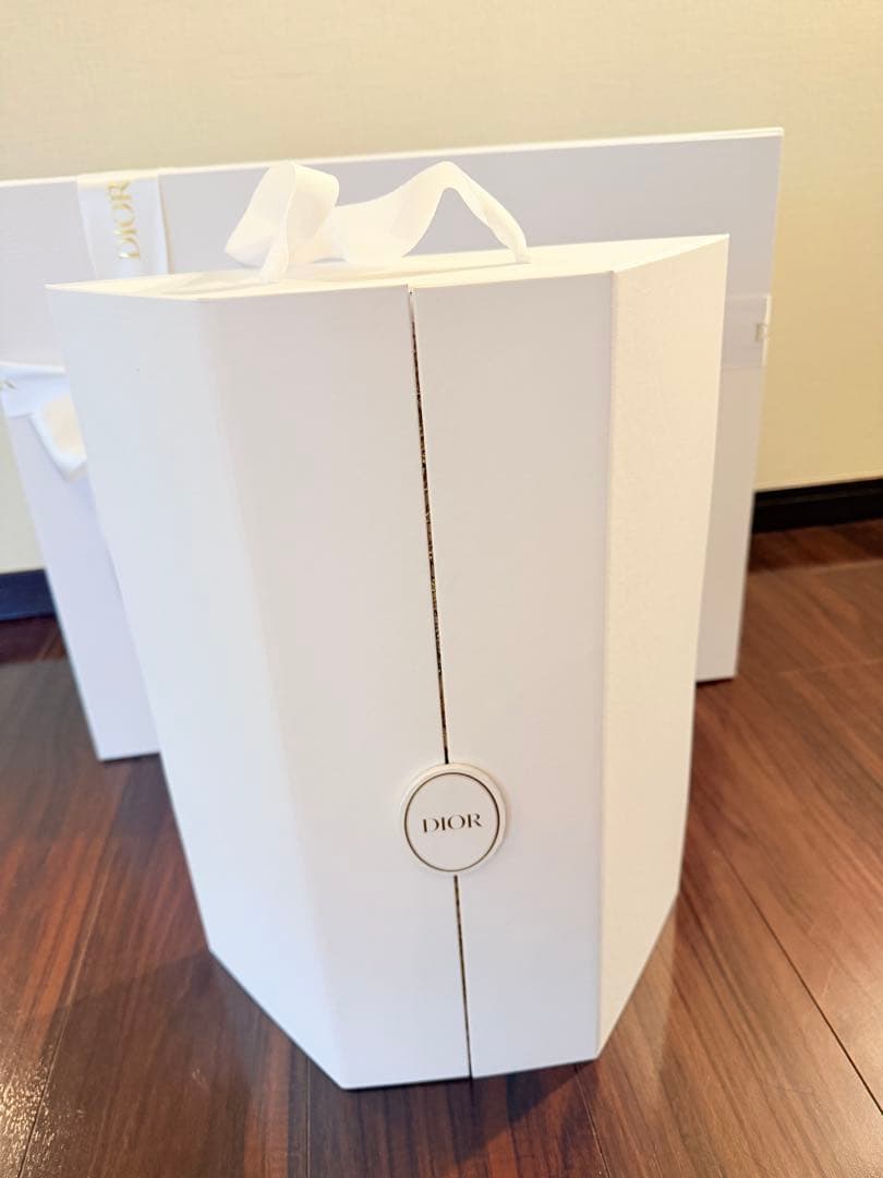 Dior日めくりカレンダー 新品未開封