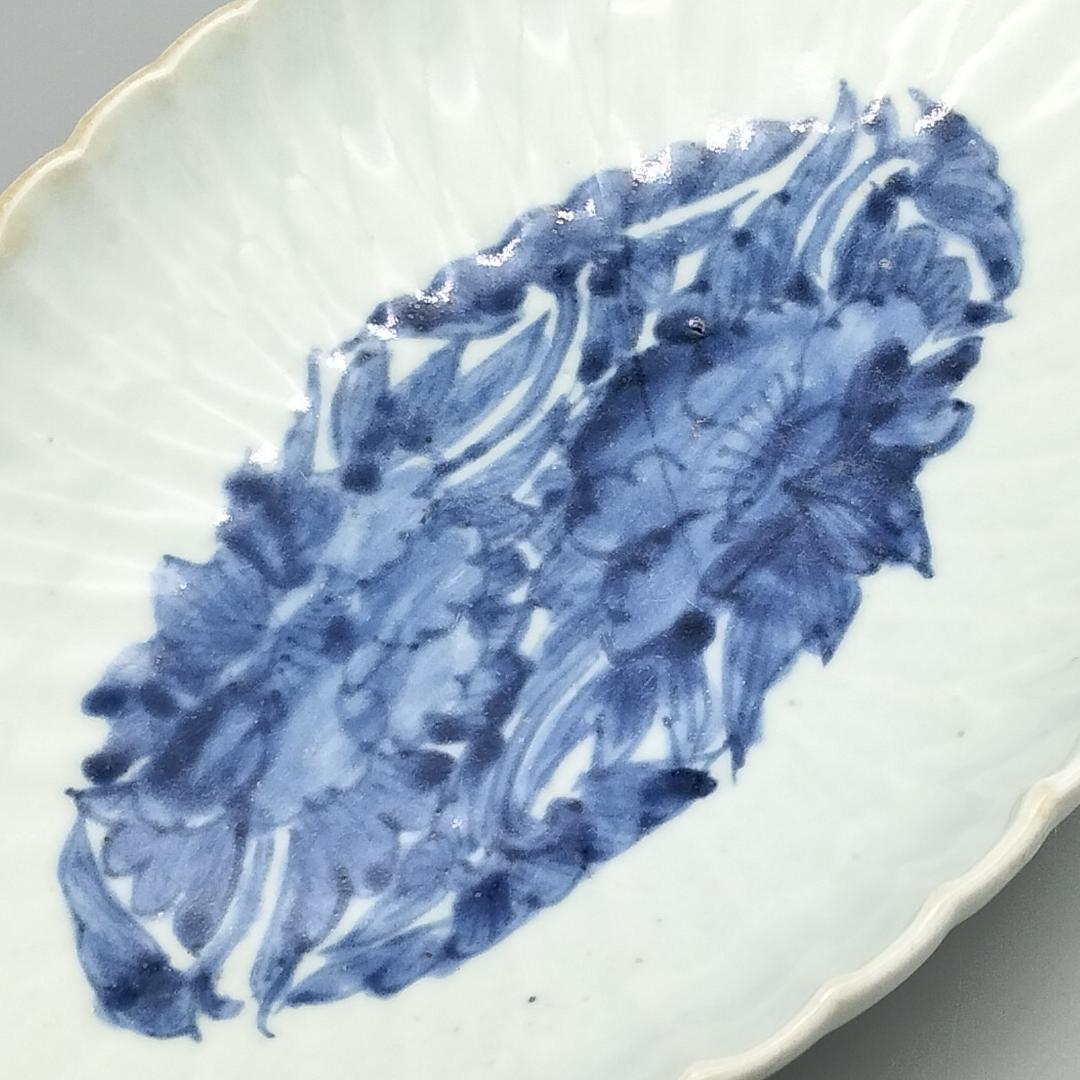 古伊万里 富貴長春 舟菊形 染付 牡丹 雷文高台皿