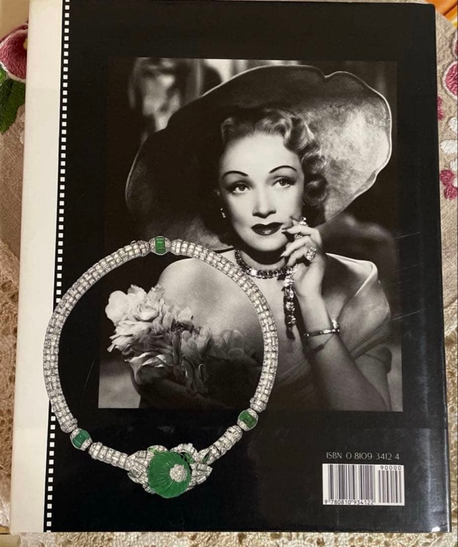 洋書 HOLLYWOOD JEWELS: MOVIES, JEWELRY, STARS