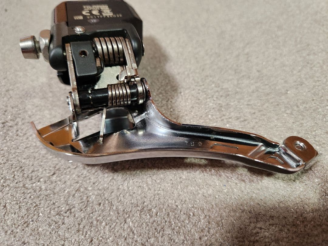SHIMANO ULTEGRA FD-R8050 Di2 フロントディレイラー