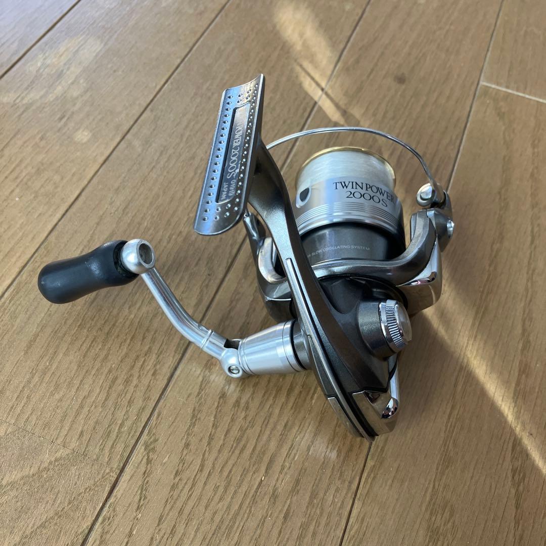 ヒロ　TWIN POWER 2000S スピニングリール