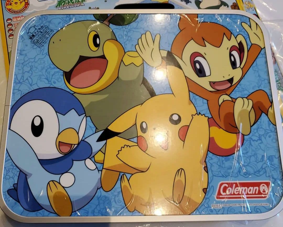 メルカリ便送料込♪ポケモン　テーブル　コールマン