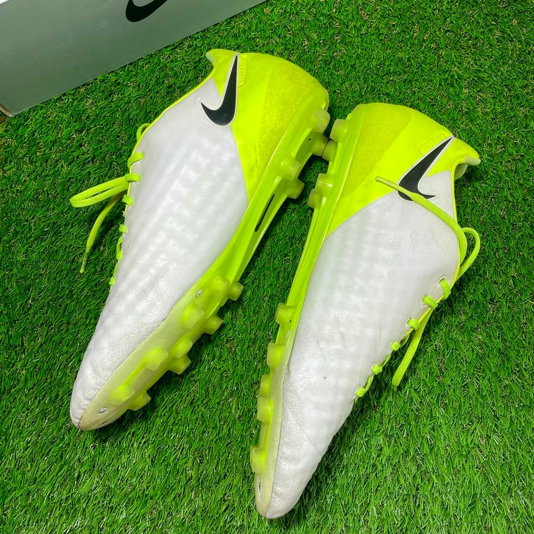 NIKEナイキ・マジスタオーパスⅡ HG-E ACC