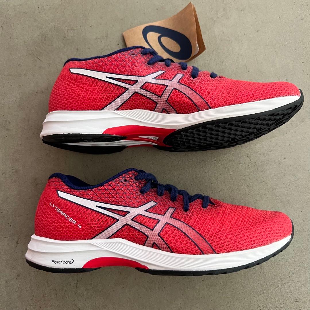 新品未使用　asics アシックス　23.5　ライトレーサー4