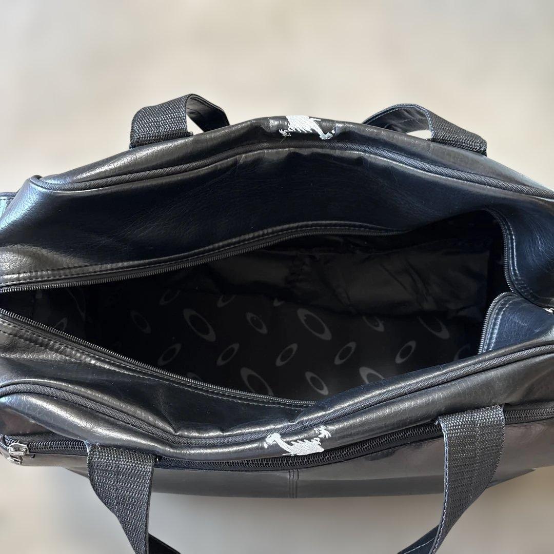 Oakley オークリー黒 ボストンバッグ ゴルフ用　シューズ入れ付