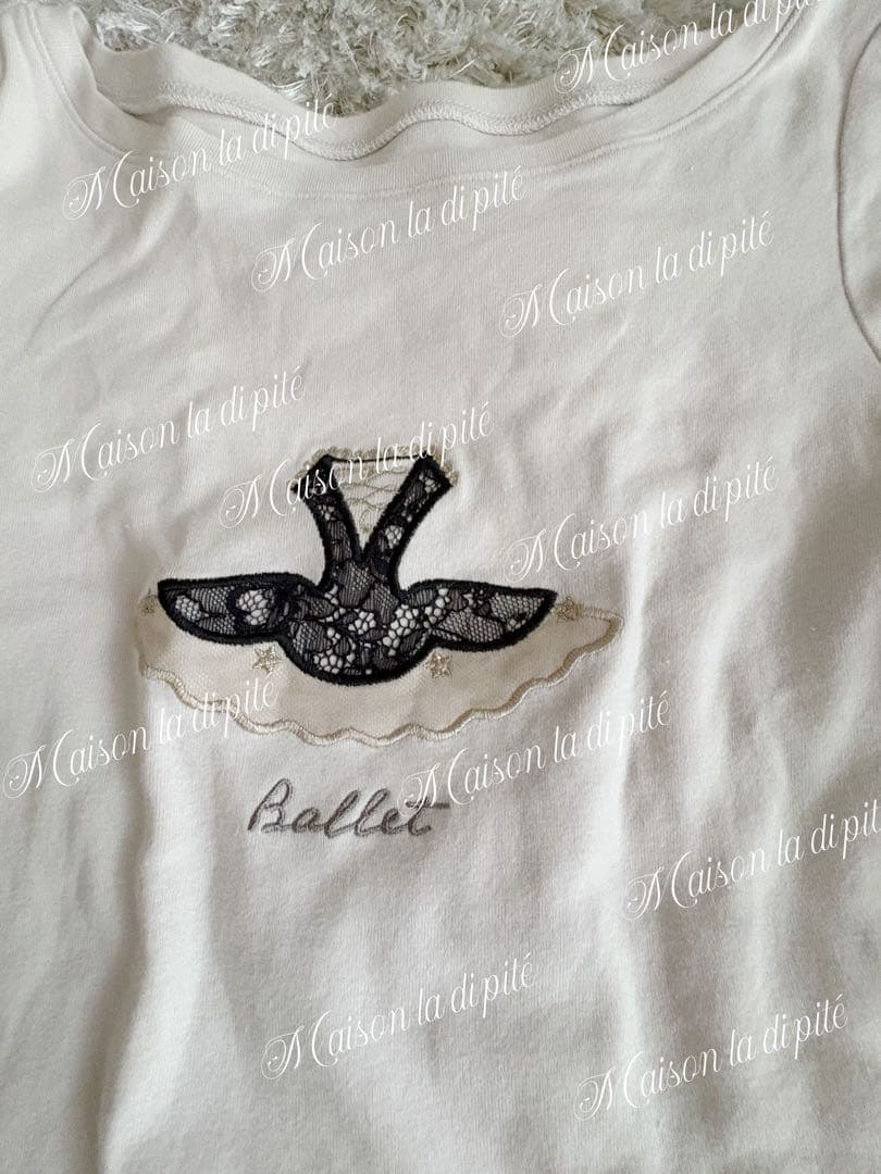 お値下げ交渉OK! 完売品Chacott Tシャツ＆スカッツ