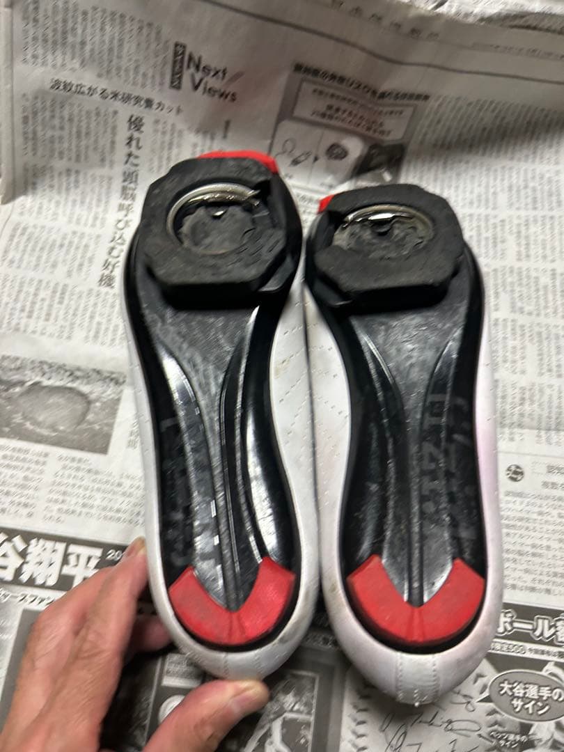 Fizik ロードシューズ ホワイト/レッド